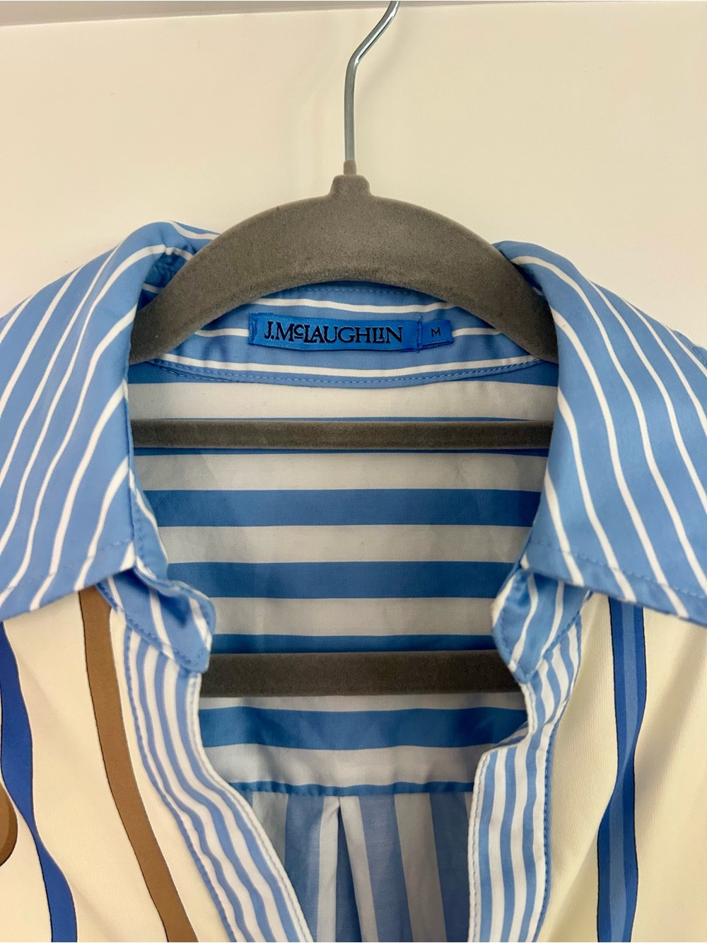 JMcLaughlin equestrian and stripe print blouse. Size M. - Picture 3 of 4